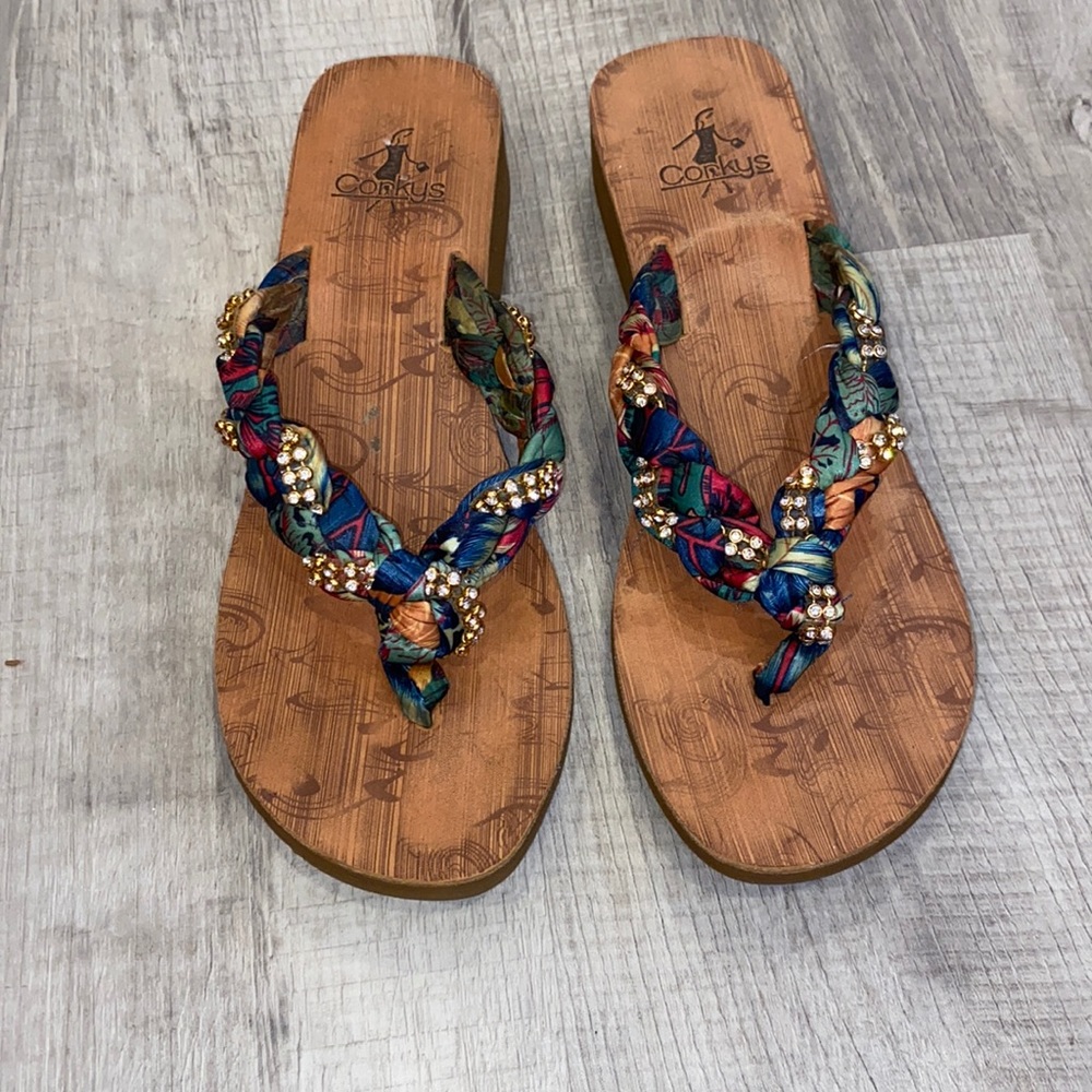 Corky’s super lightweight thong sandal! So cute!